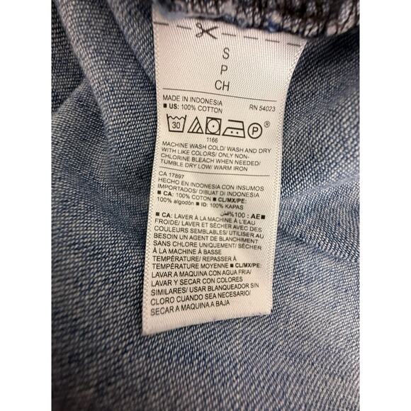 Old Navy Denim Button Up Shirt Blouse Top Blue Sleeveless Peasant Ruffle Cowgirl - Picture 6 of 9
